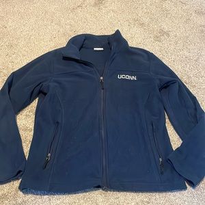UConn Columbia jacket with pockets